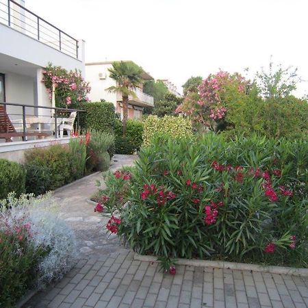 Apartament Midavkl Pirovac Zewnętrze zdjęcie